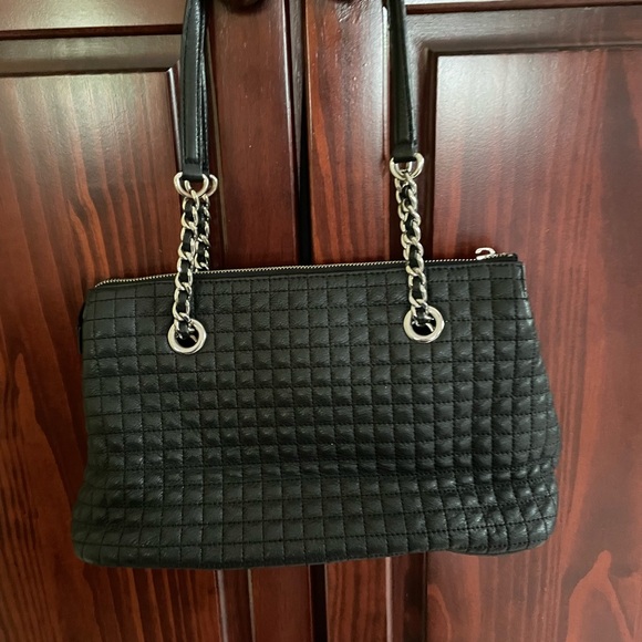 Calvin Klein Quilted Handbag. Lots of Compartments. - Picture 13 of 15